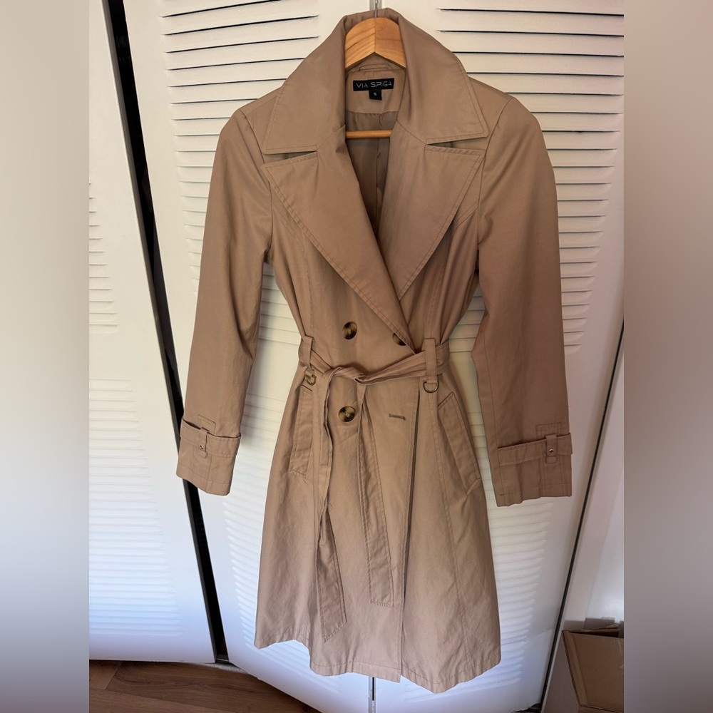 Via Spiga Tan Double-Breasted Trench Coat